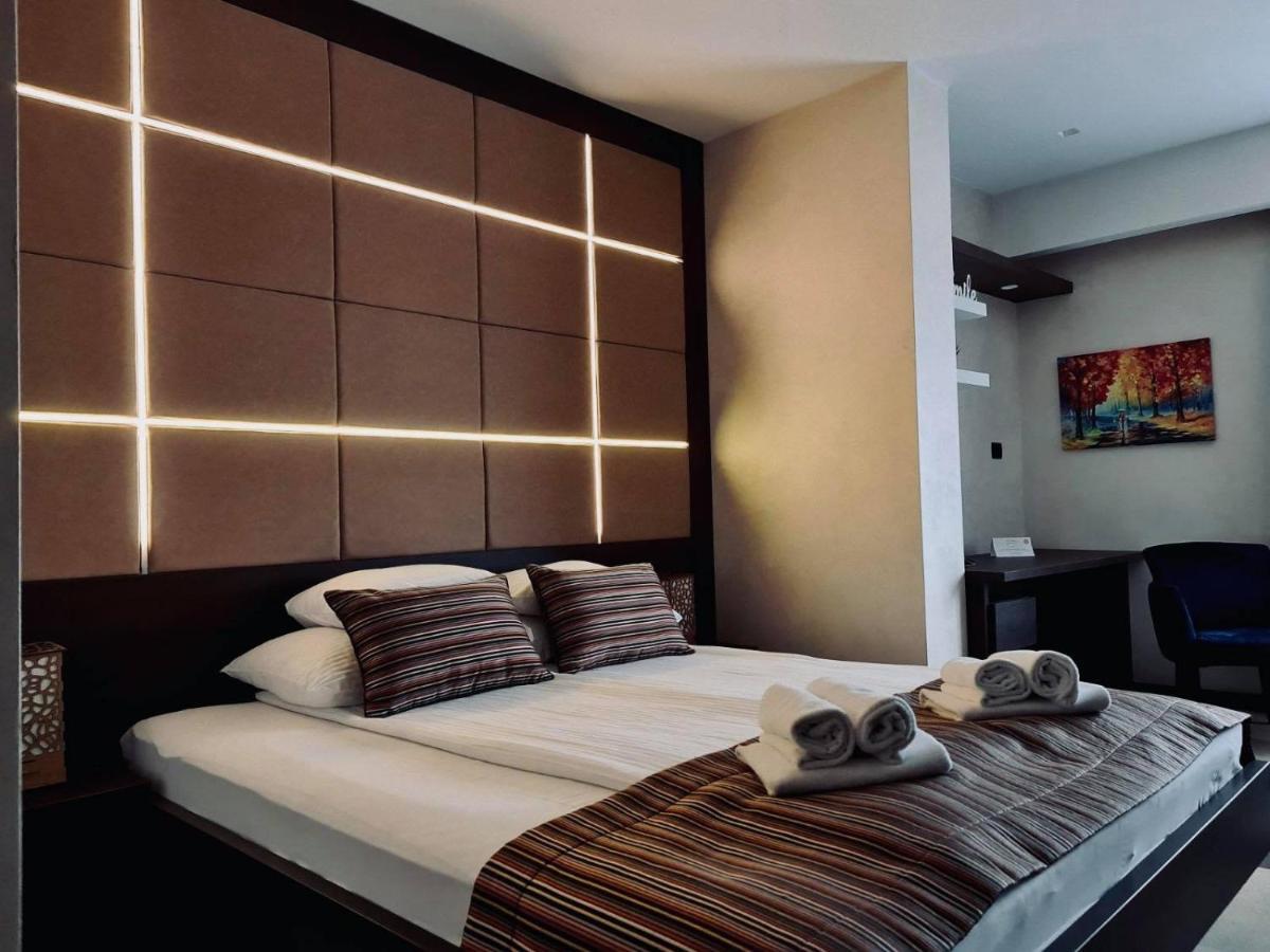 Carpe Diem Boutique Hotel ゼニツァ エクステリア 写真