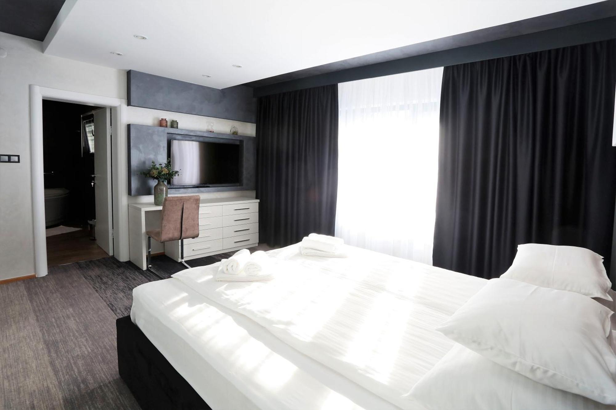 Carpe Diem Boutique Hotel ゼニツァ エクステリア 写真