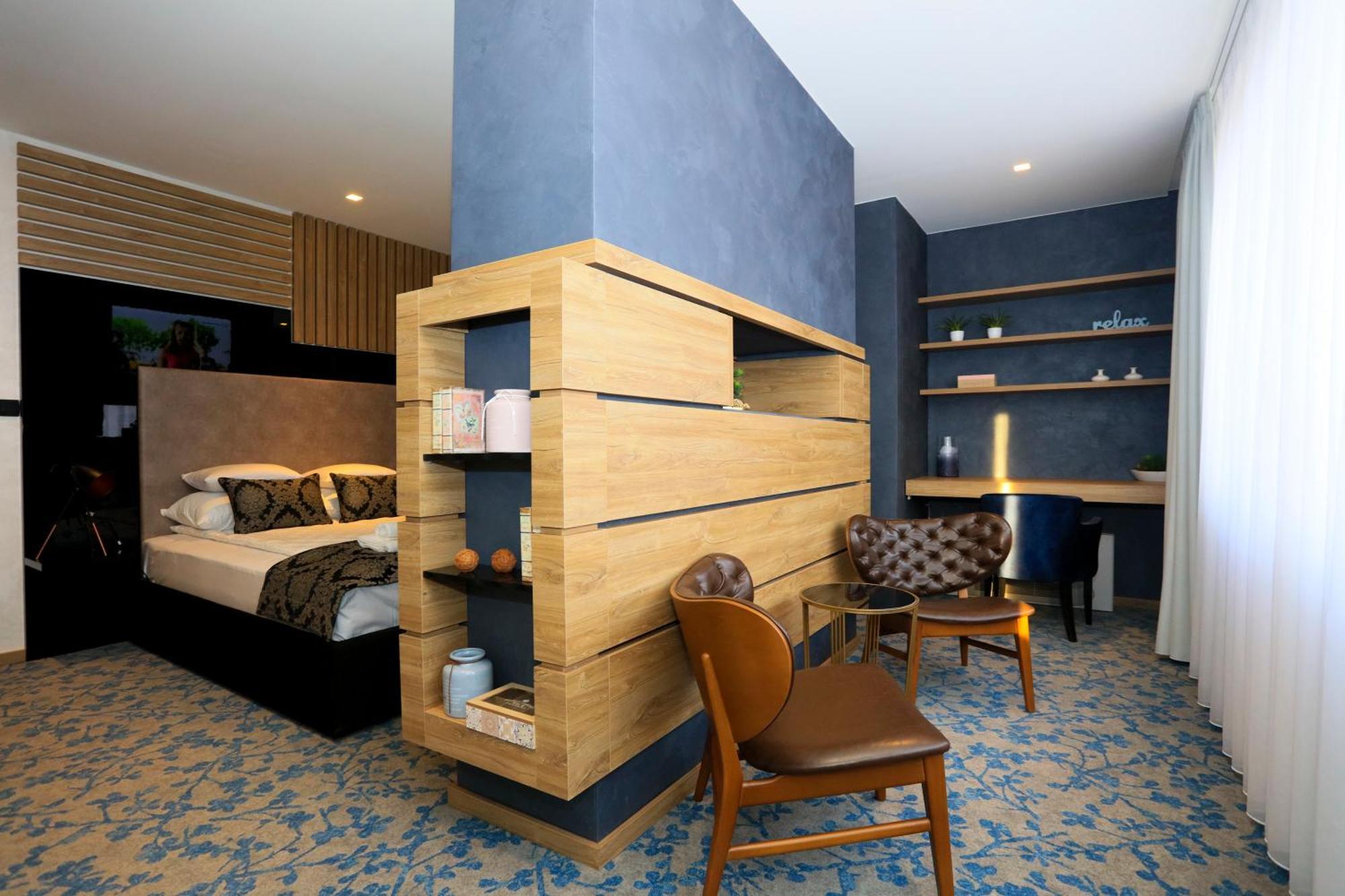 Carpe Diem Boutique Hotel ゼニツァ エクステリア 写真