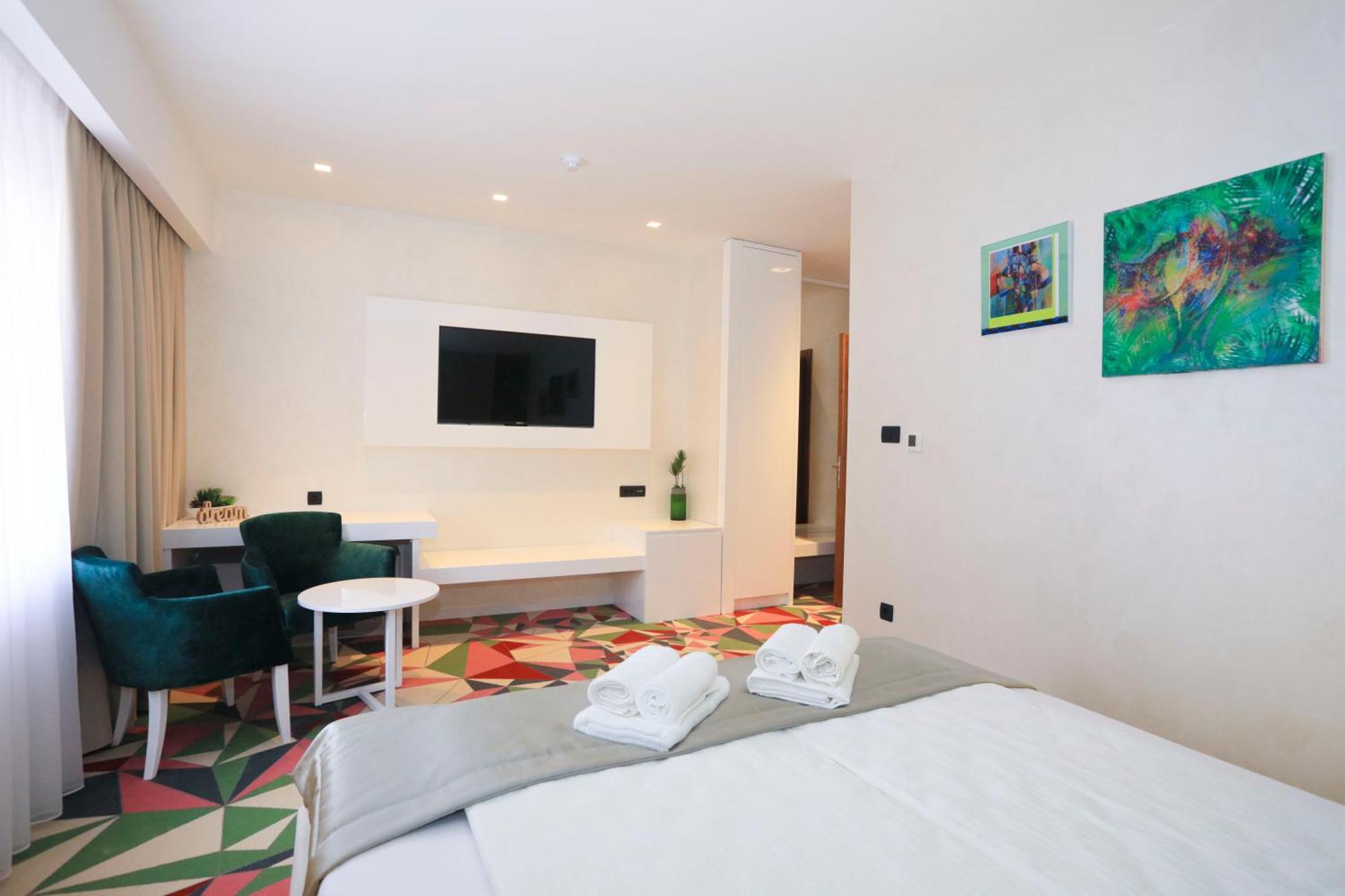 Carpe Diem Boutique Hotel ゼニツァ エクステリア 写真